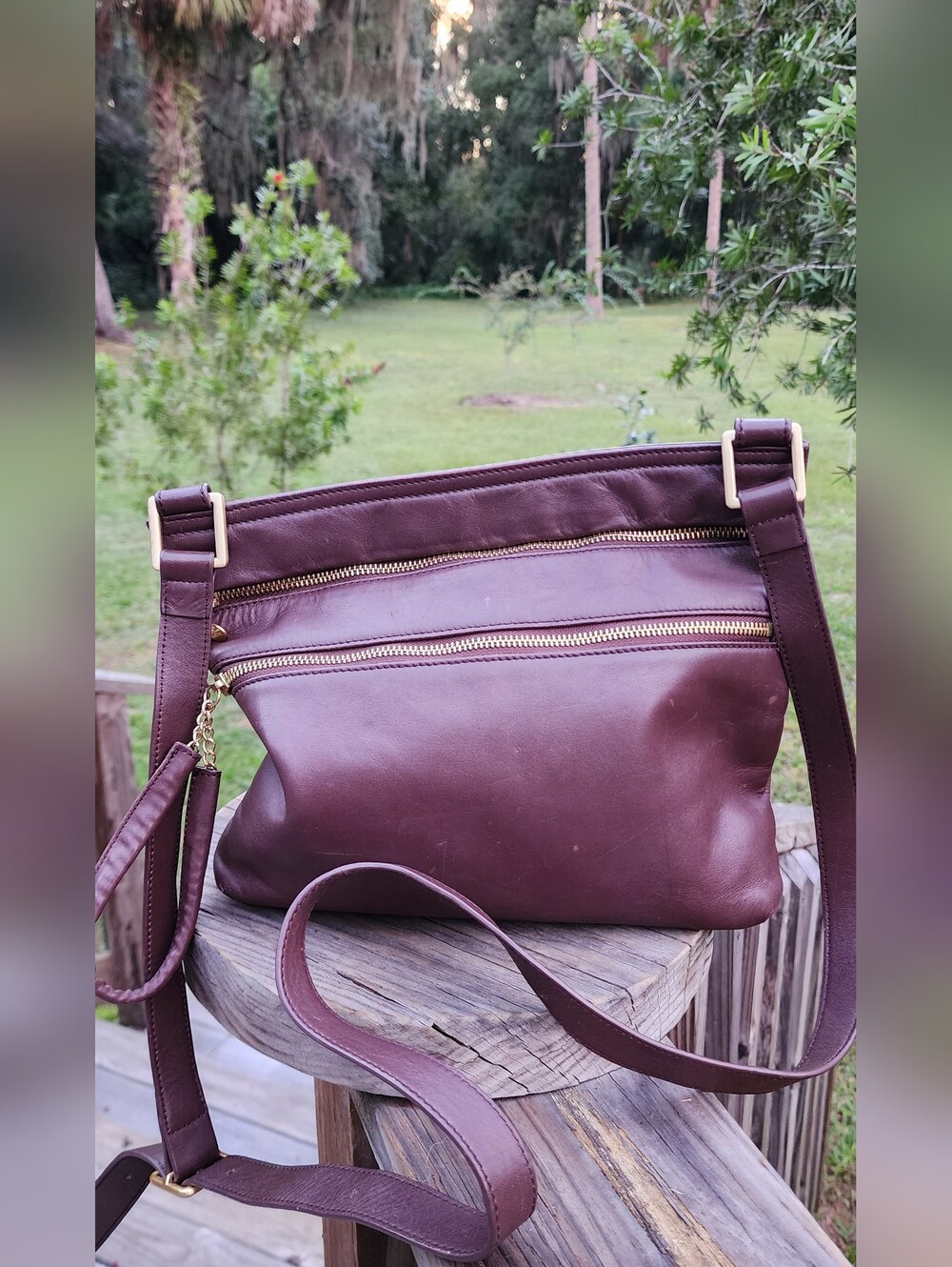 HOBO vintage Crossbody Shoulder Bag in Deep Burgundy